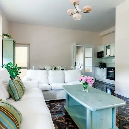 Beeapartments Zywiecka 49 아파트 *