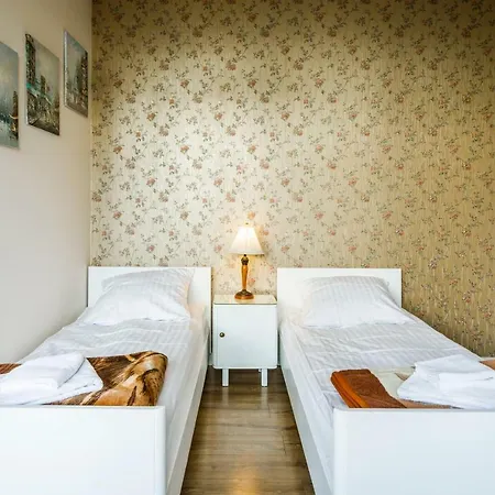 Beeapartments Zywiecka 49 דירה נובי סאוז'